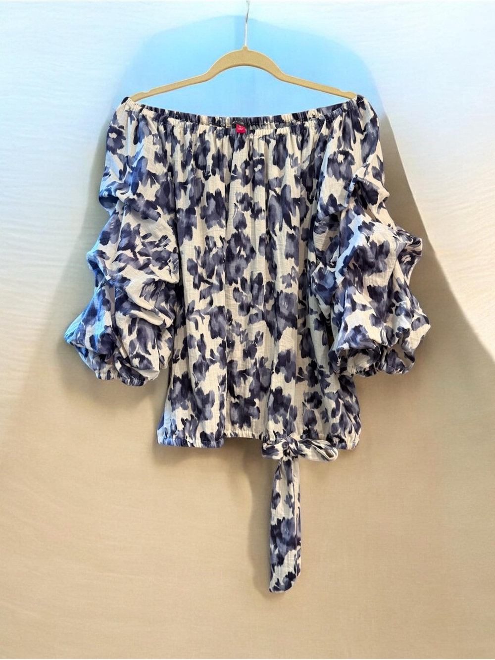 Vince Camuto on/off Shoulder Blue Floral Tie-Front  Top